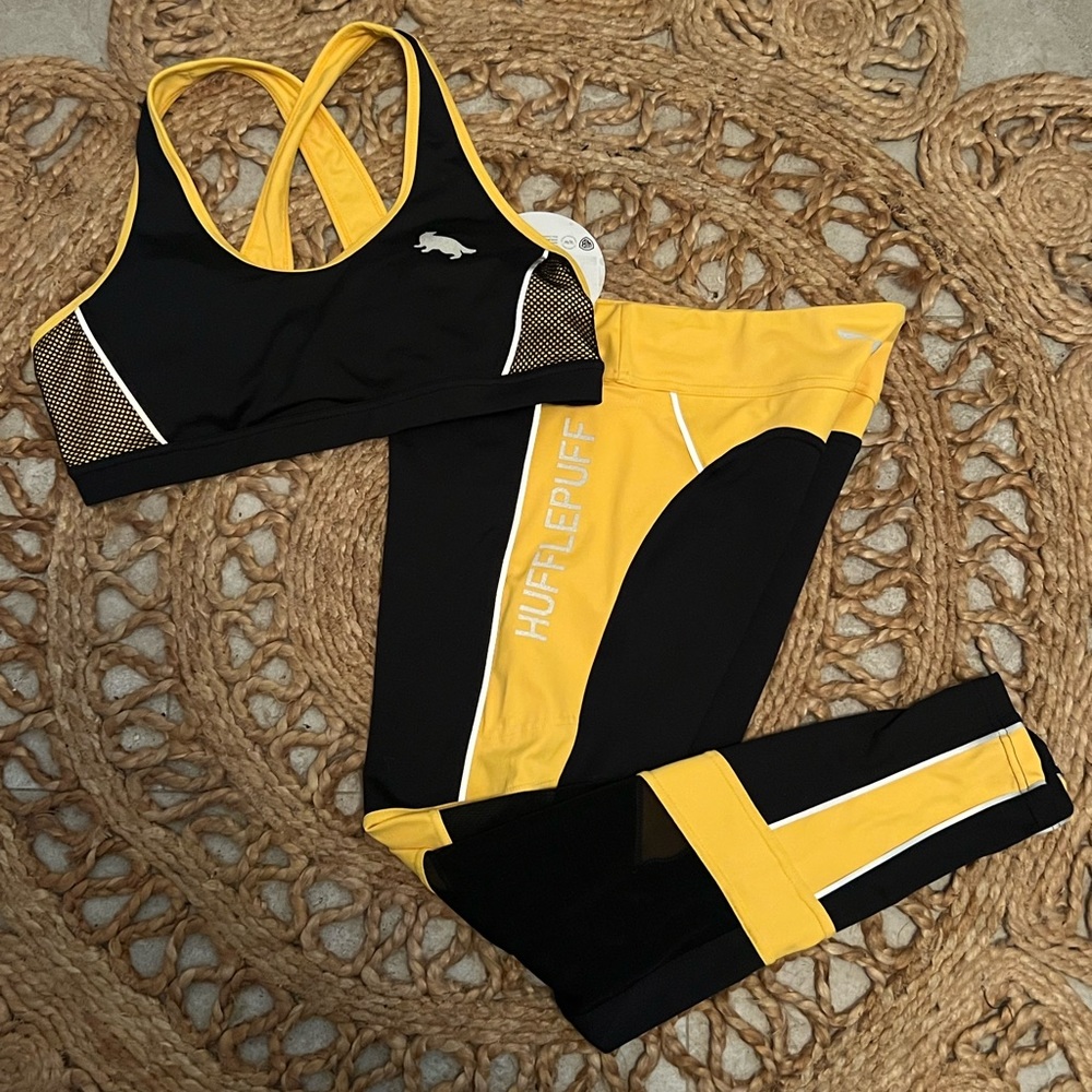 Huddlepuff Blackmilk workout set
